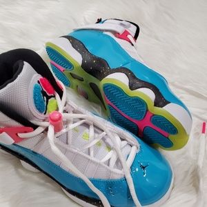 AIR JORDAN NWOB 6 rings Light blue white pink 4Y
